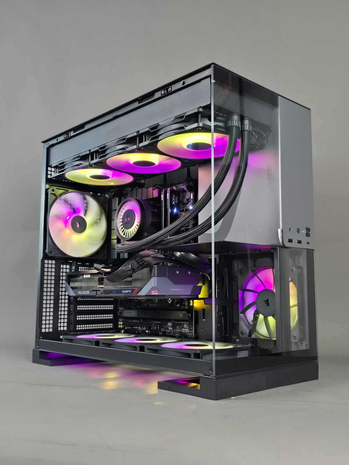 Geometric BG - Gaming PC Ryzen 7 7800X3D RX 9070XT