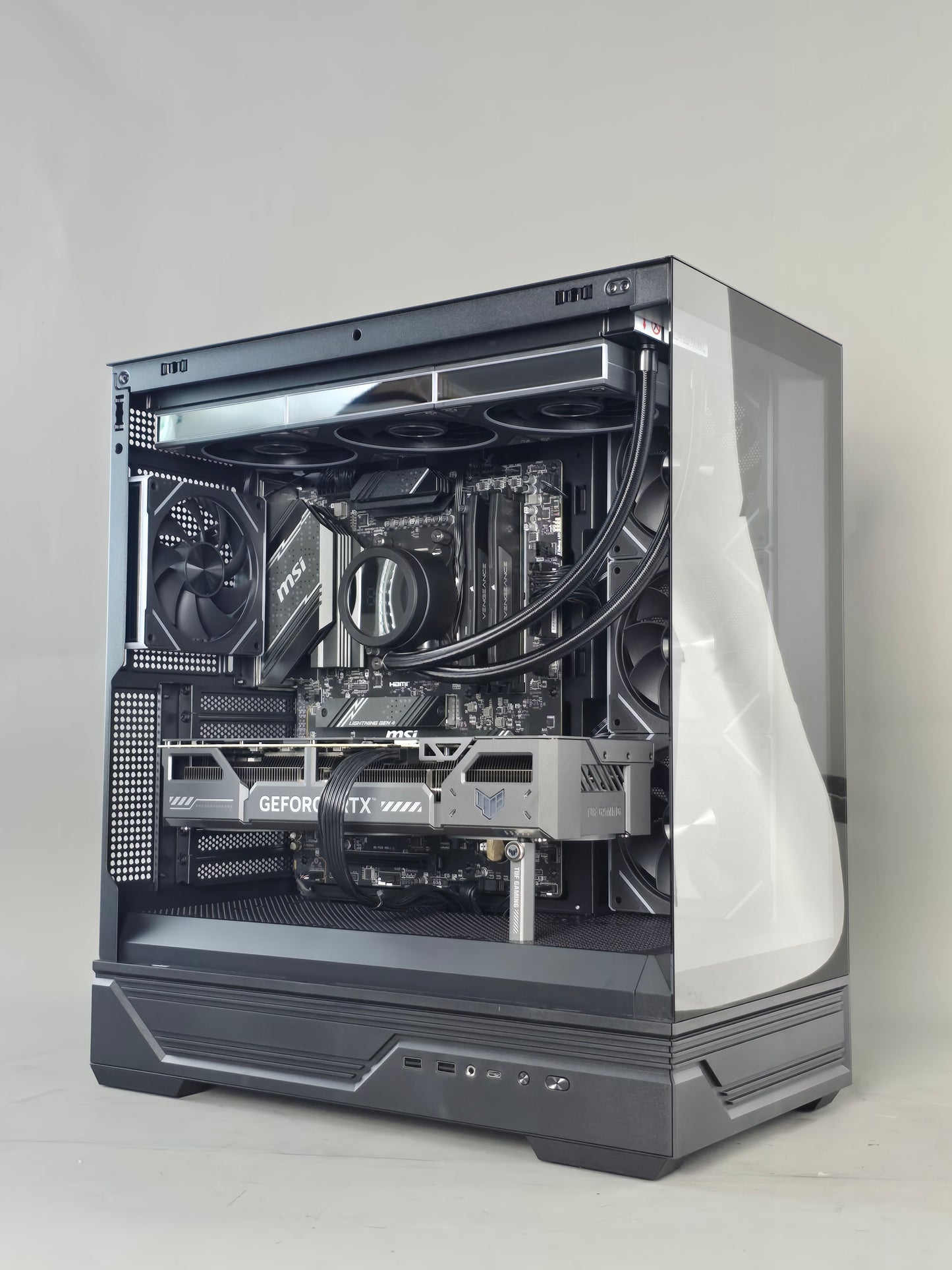SUPERB Gaming PC Ryzen 7 9800X3D RTX 5070Ti