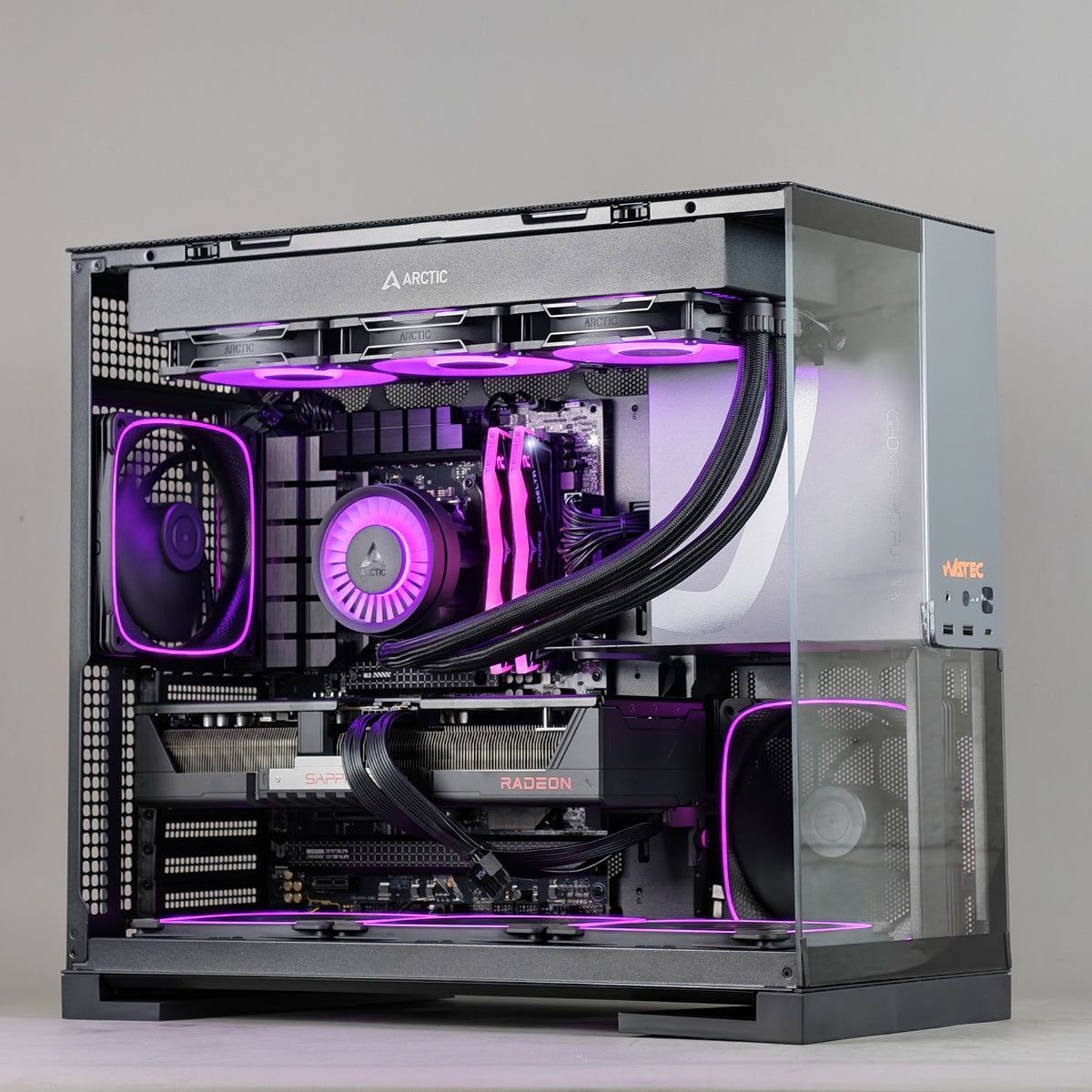 Geometric Gaming PC Ryzen 7 9850X3D RX 9070 XT by Wattec