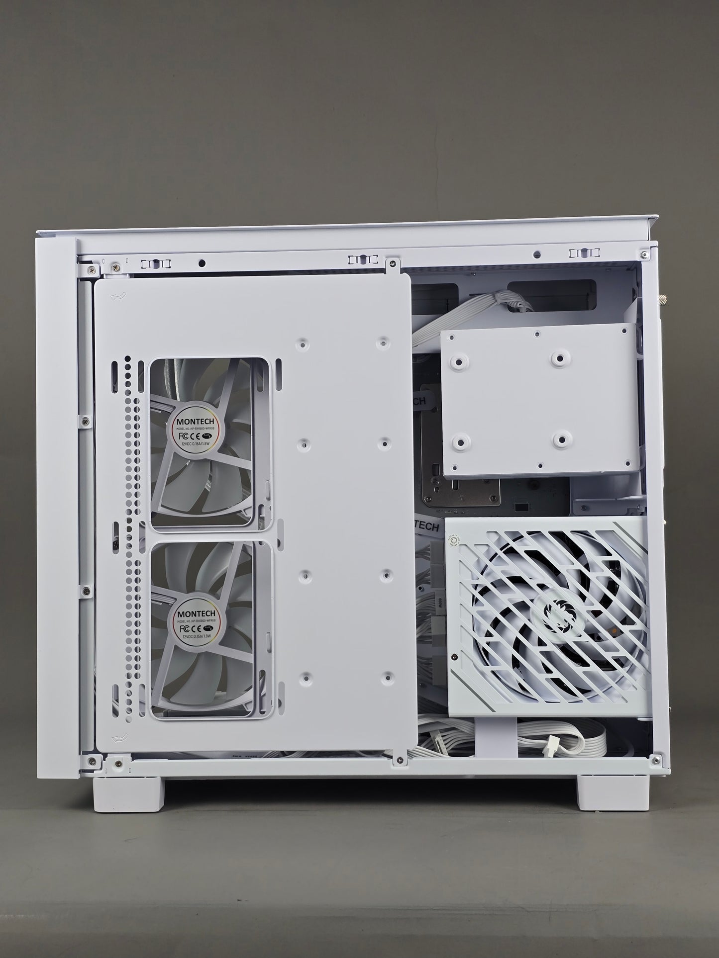 Snow White - Gaming PC Ryzen 7 9800X3D RTX 5080