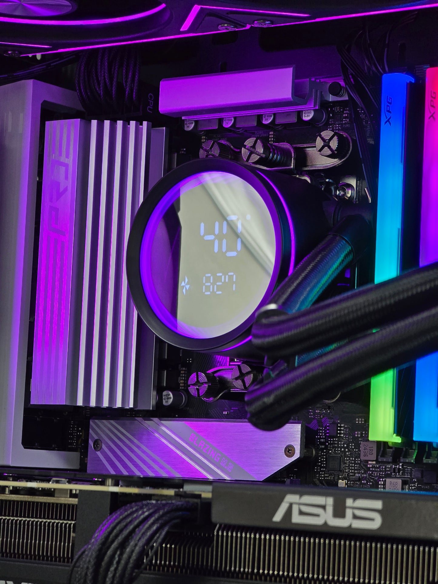 'FLUX' Gaming PC Ryzen 7 7800X3D RTX 5070Ti