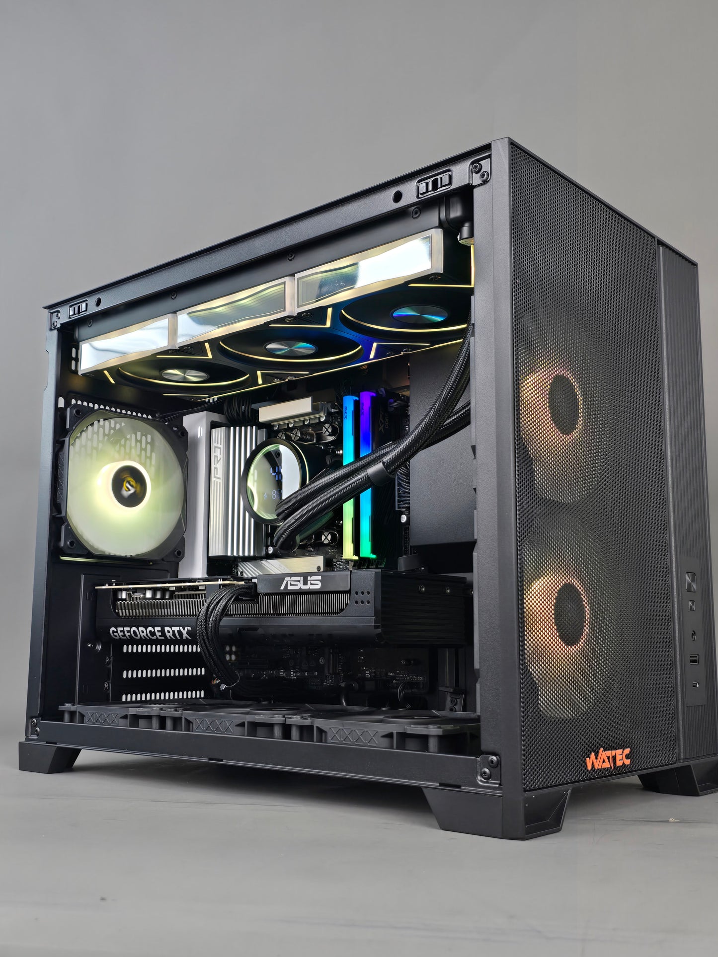 'FLUX' Gaming PC Ryzen 7 7800X3D RTX 5070Ti