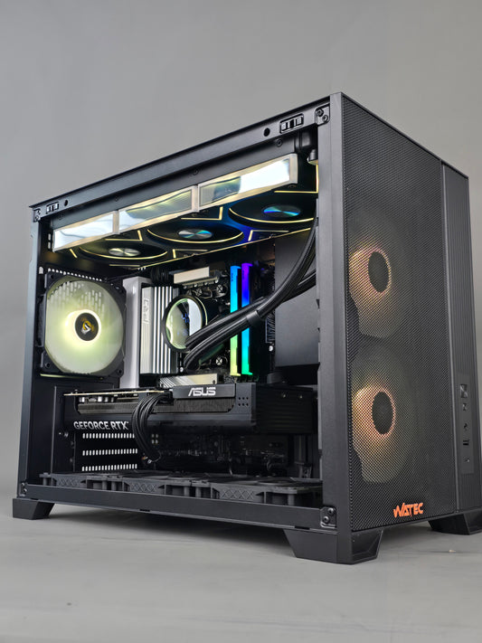 'FLUX' Gaming PC Ryzen 7 7800X3D RTX 5070Ti