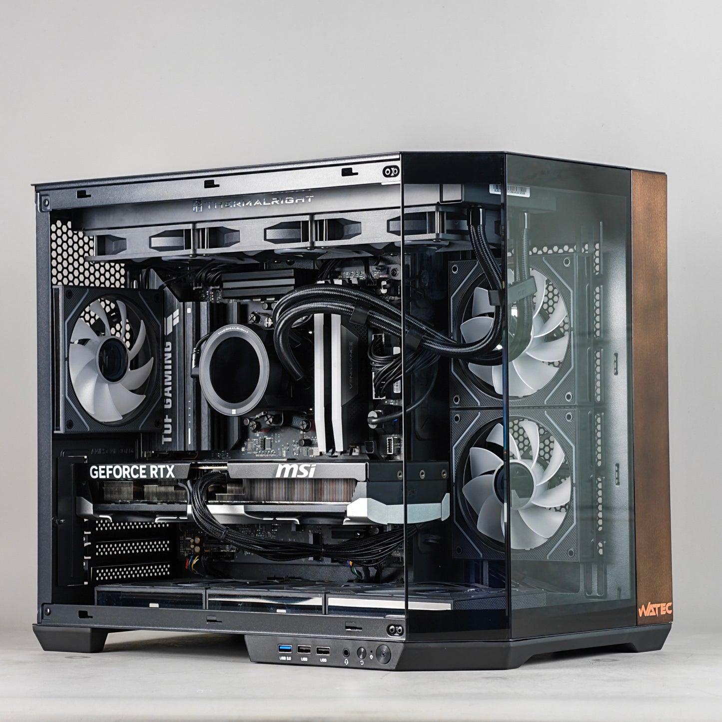 Clutch 2.0 - Gaming PC Ryzen 7 9800X3D RTX 5070ti