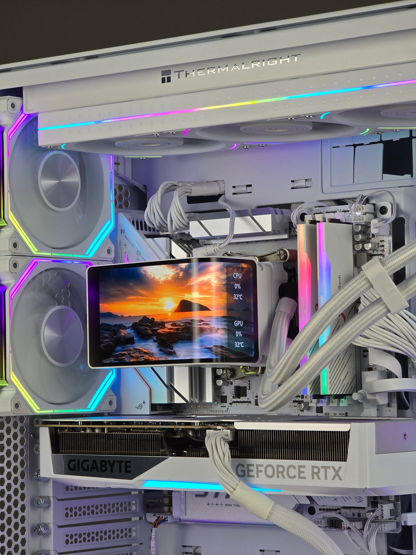 VISION GAMING PC RYZEN 7 7800X3D RTX 5070TI